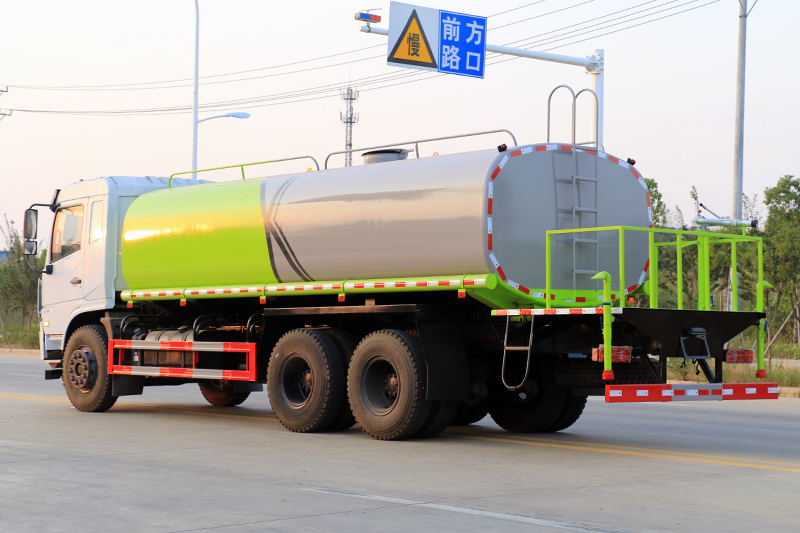 東風(fēng)D3L后八輪 20噸 灑水車?
