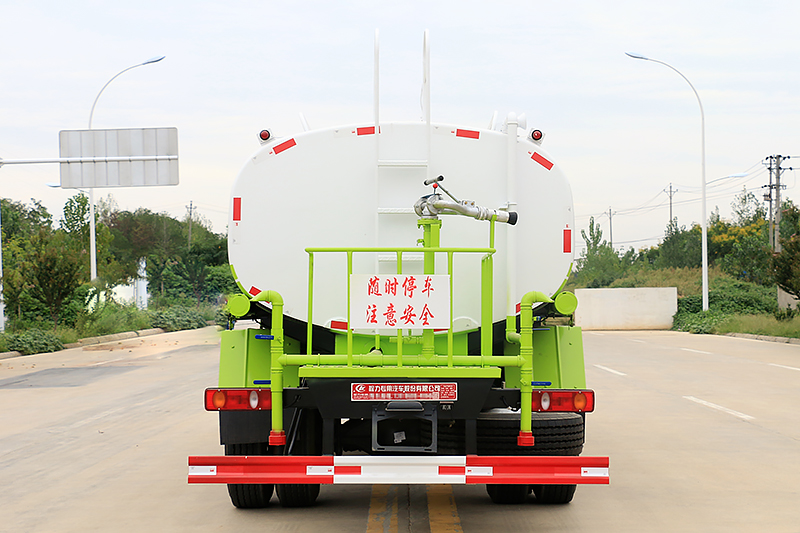 東風(fēng)天錦 14噸 灑水車