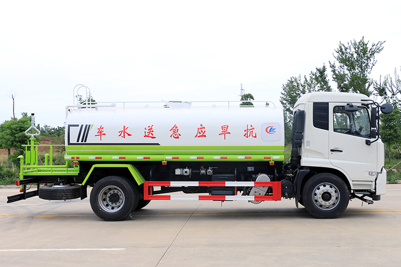 東風(fēng)天錦 14噸 灑水車