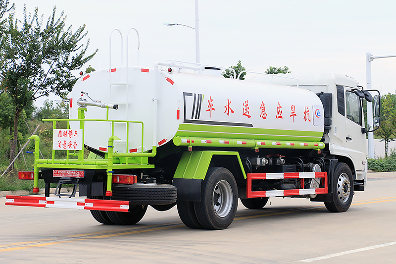 東風(fēng)天錦 14噸 灑水車