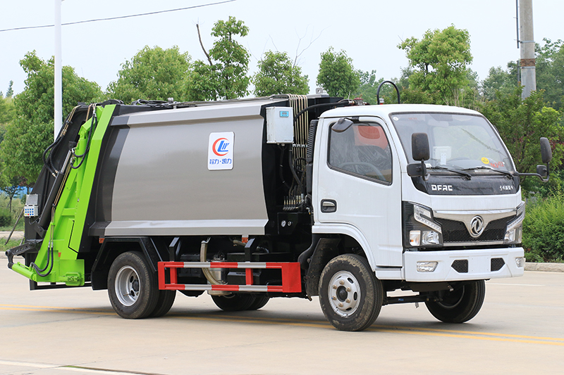 6立方東風(fēng)壓縮車 程力威4噸清運(yùn)車