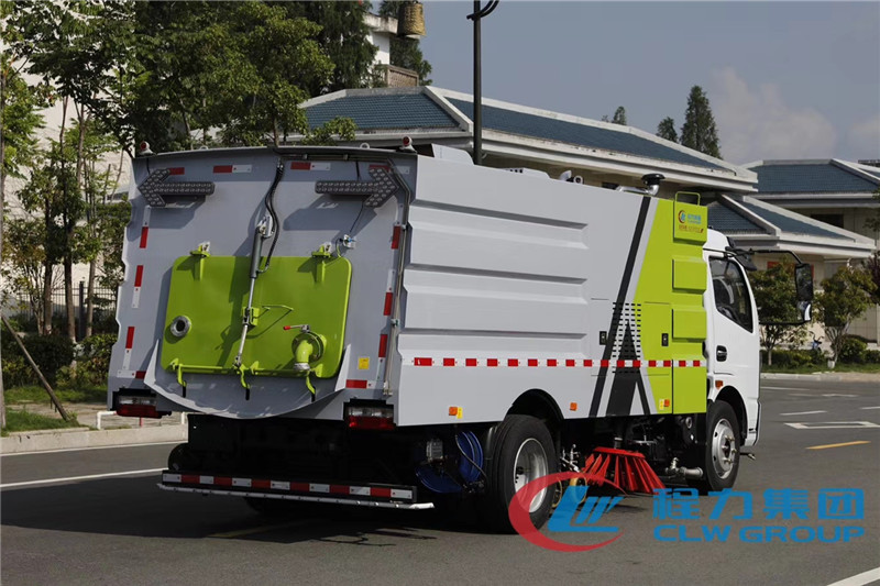 國(guó)六大多利卡9噸（4水/5塵）洗掃車(chē)