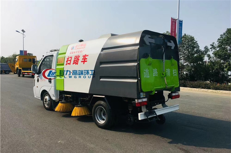 國(guó)六東風(fēng)途逸3方（0.5水/2塵）掃路車