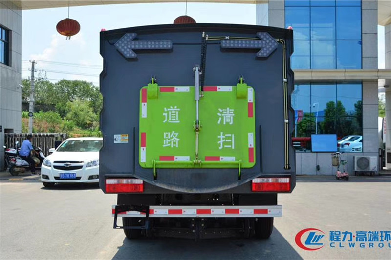 國六大多利卡8噸（2.5水/5塵）掃路車
