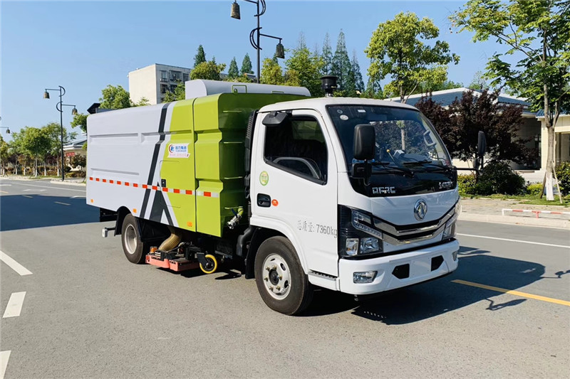 國六小多利卡5噸（1水/4塵）吸塵車