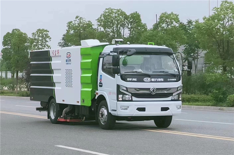 國六大多利卡8噸（1.5水/6塵）吸塵車