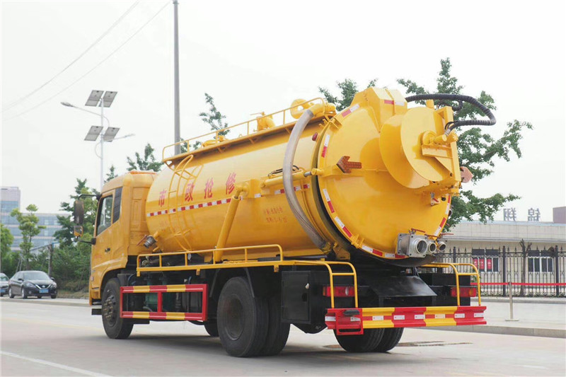 國六東風(fēng)天錦一體式14方 清洗吸污車