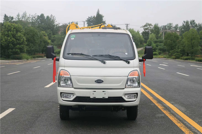 國六凱馬4方側(cè)裝壓縮垃圾車