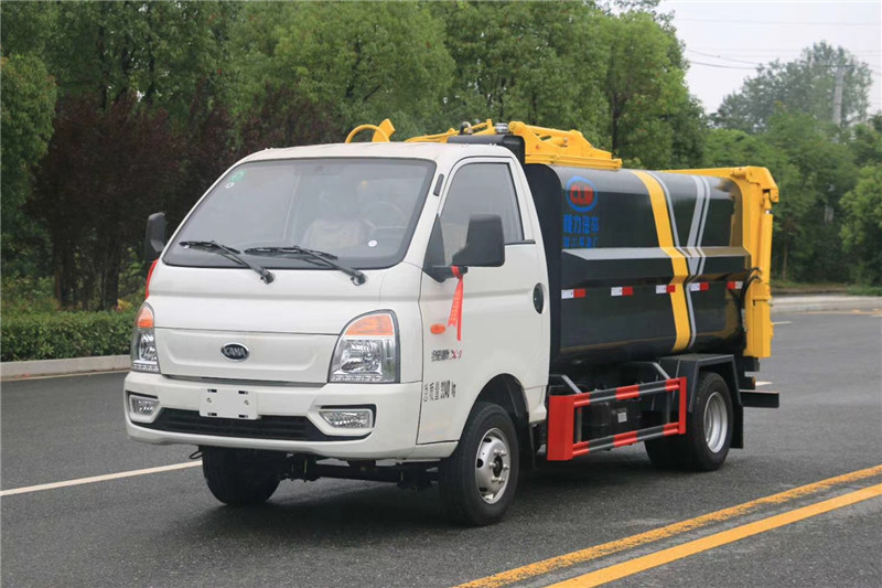 國六凱馬4方側(cè)裝壓縮垃圾車