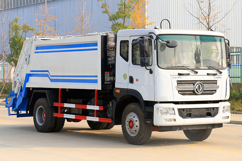 東風(fēng)D9 10-12方 壓縮垃圾車