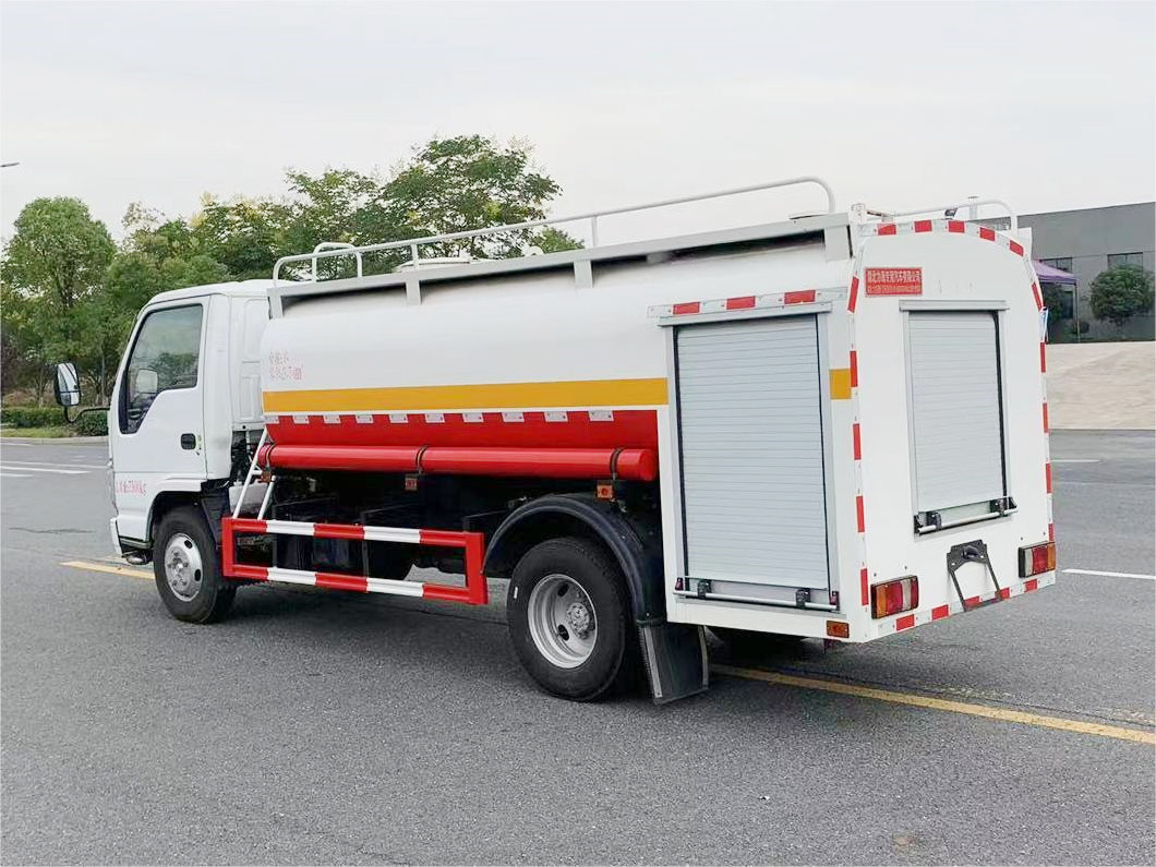 五十鈴4噸消防灑水車(chē)