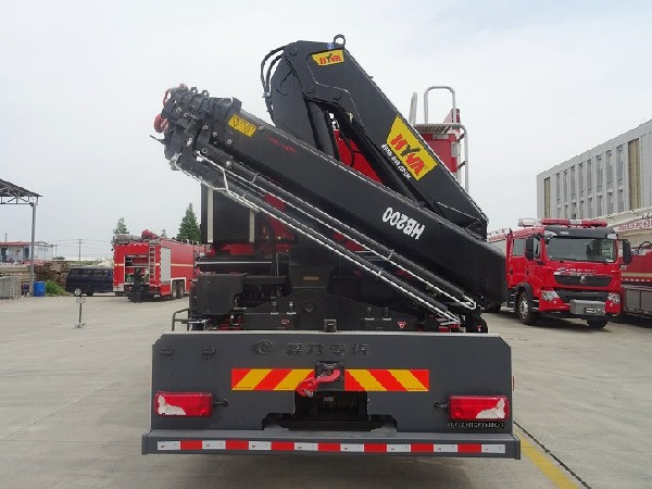 斯堪尼亞搶險(xiǎn)救援消防車(chē)