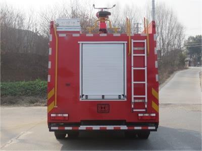 東風8噸水罐消防車