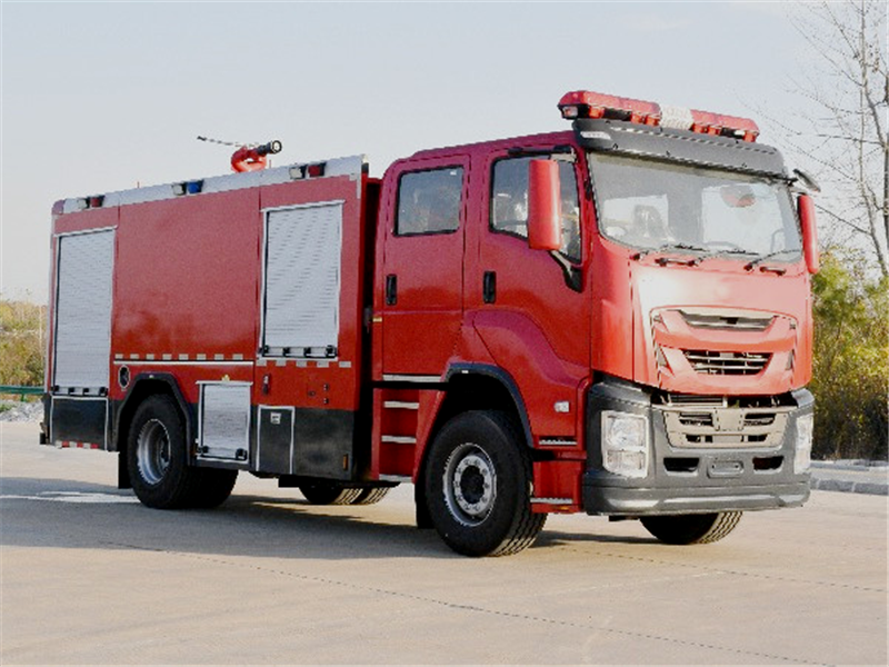 五十鈴8.5噸水罐消防車(chē)