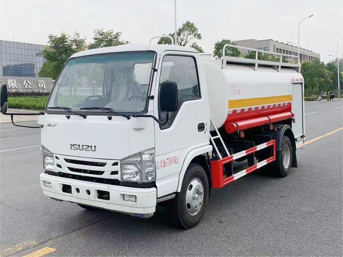 五十鈴4噸消防灑水車(chē)