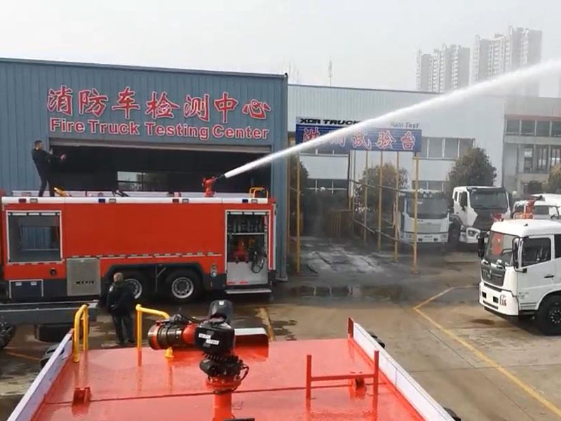 水罐消防車現(xiàn)車操作展示