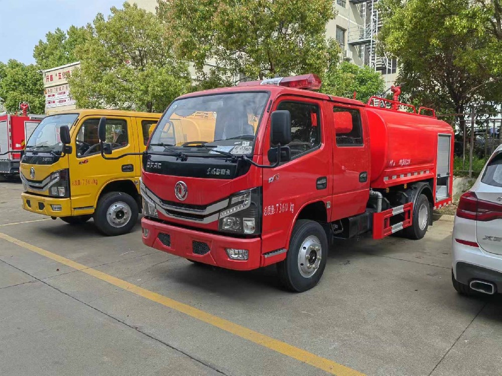 消防灑水車 雙排消防灑水車