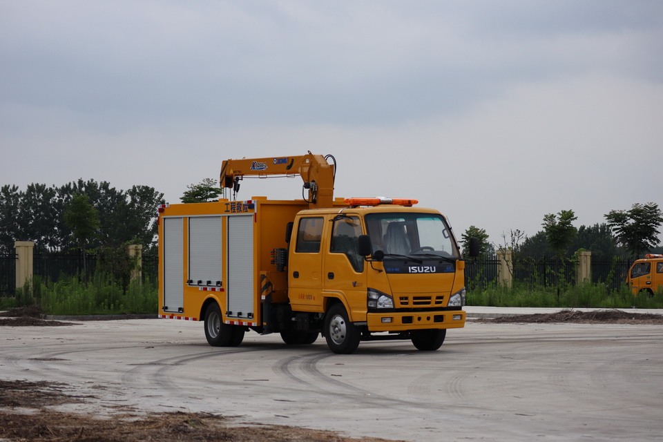 五十鈴排澇救險(xiǎn)車
