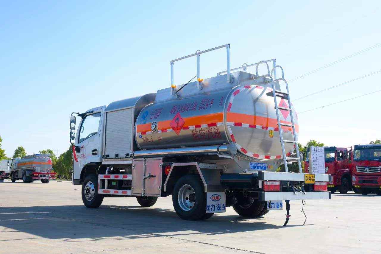 CL5121GJYL6型飛機加油車