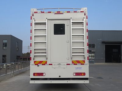 重汽豪沃炊事車（13噸）