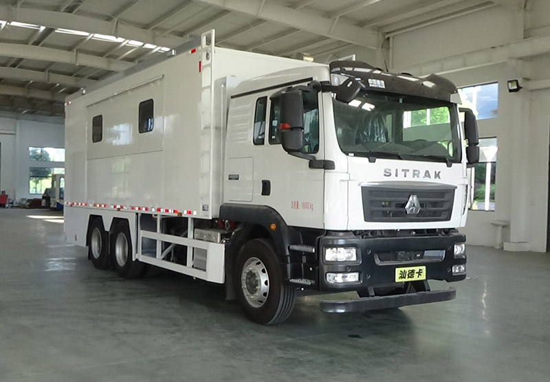 汕德卡餐車（16噸）