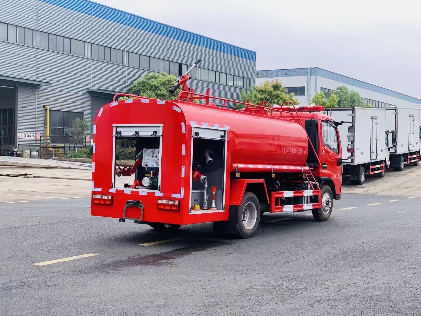 東風(fēng)4.5噸消防灑水車(chē)