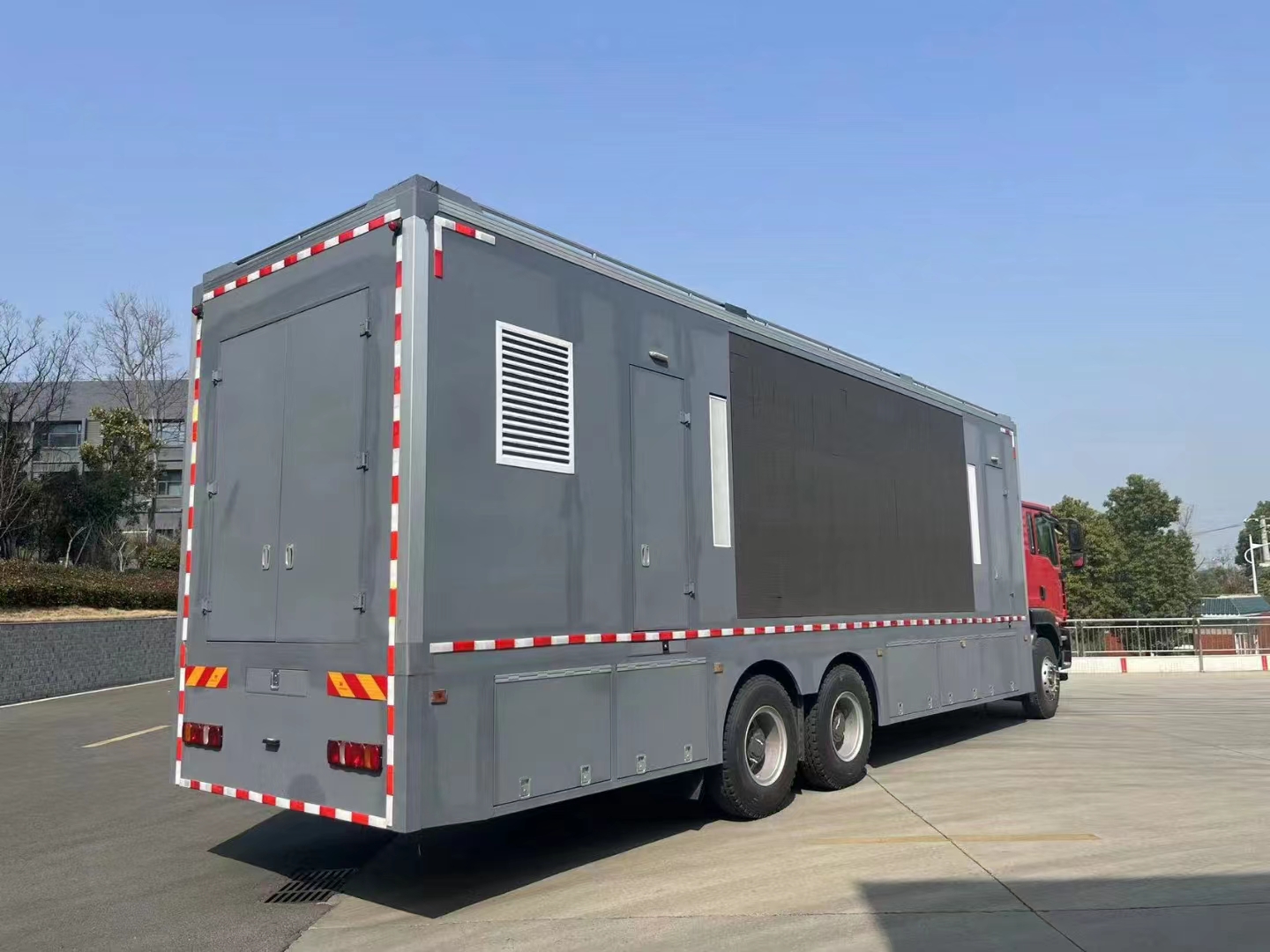 汕德卡消防宣傳車