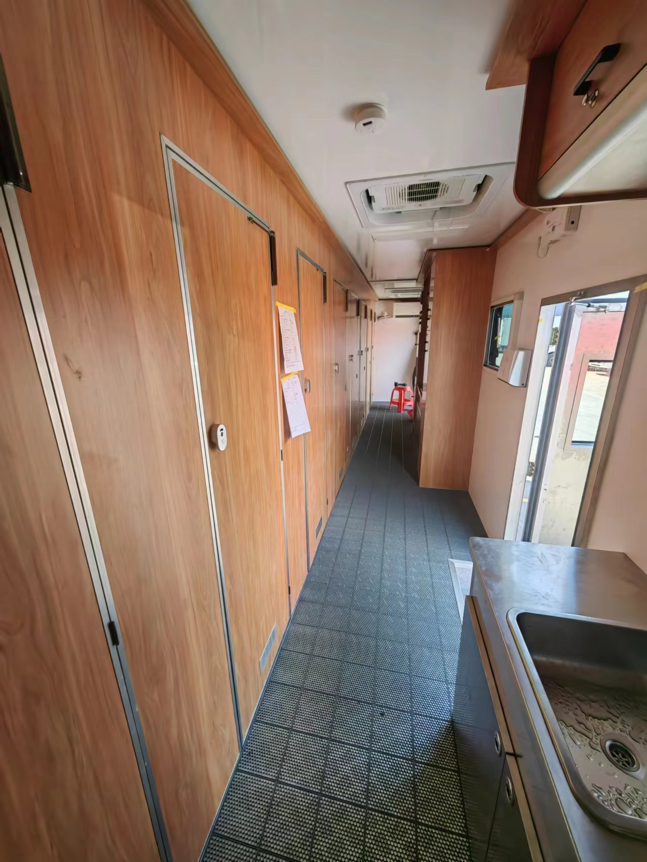 汕德卡廁所車(chē)