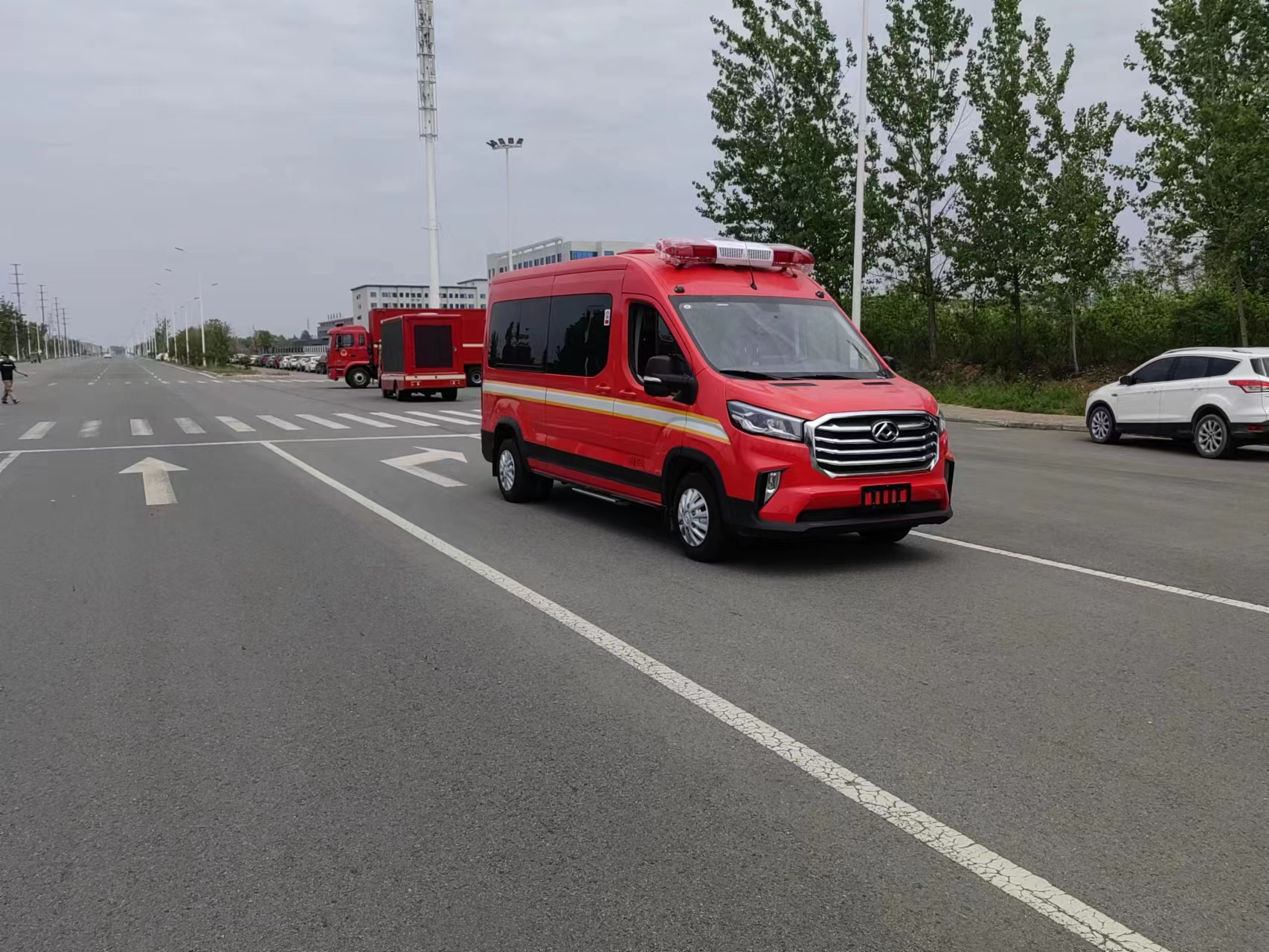 大通運兵車14人