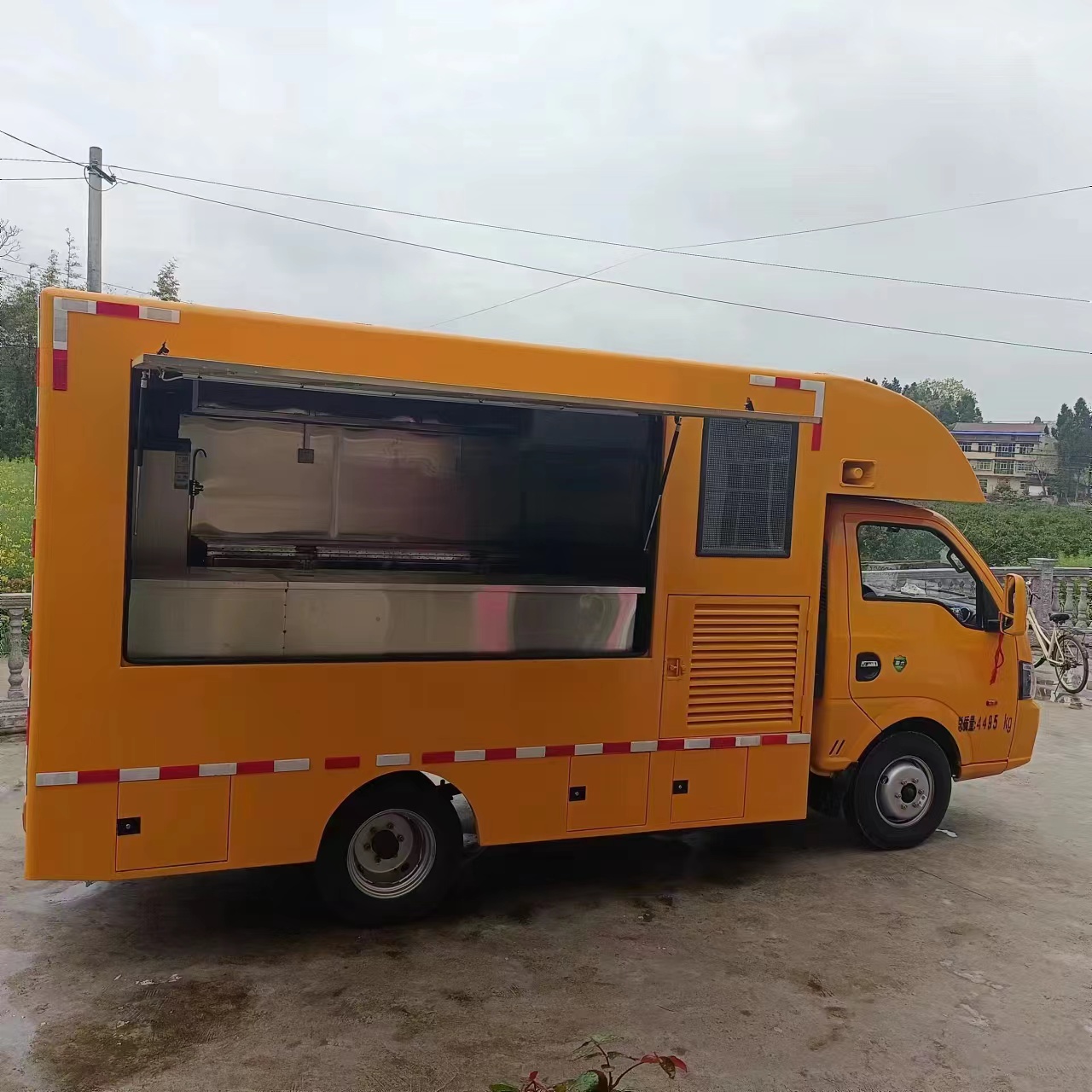 流動(dòng)小吃車(chē)