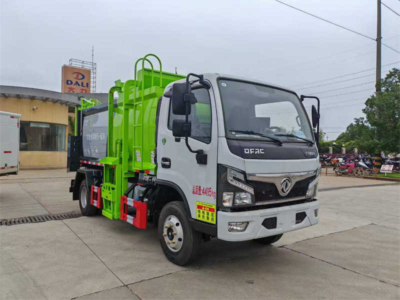 余廚垃圾車