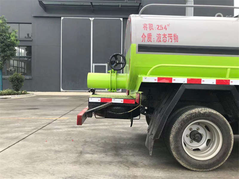 躍進(jìn)牌吸糞車