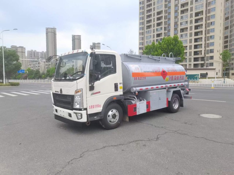 6方加油車(chē)