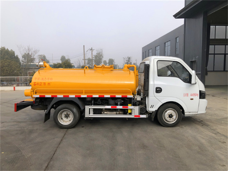 東風(fēng)途逸2.5方藍(lán)牌吸糞車