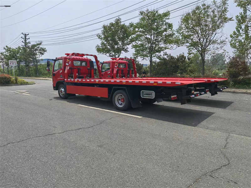 東風(fēng)機器人運輸車