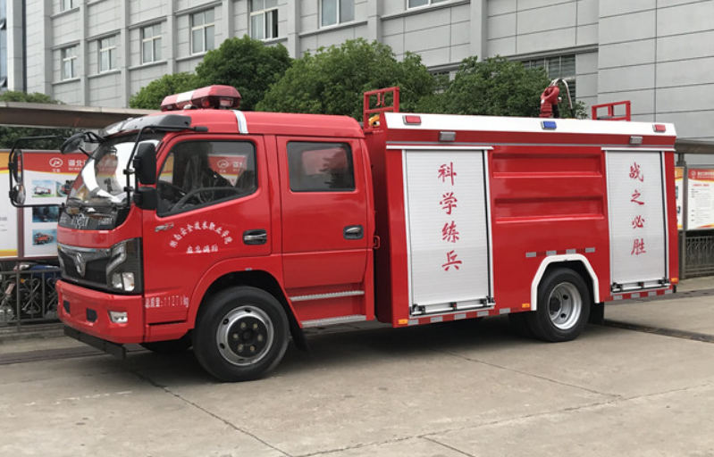 東風(fēng)多利卡5噸水罐泡沫消防車操作注意事項(xiàng)，及使用流程！