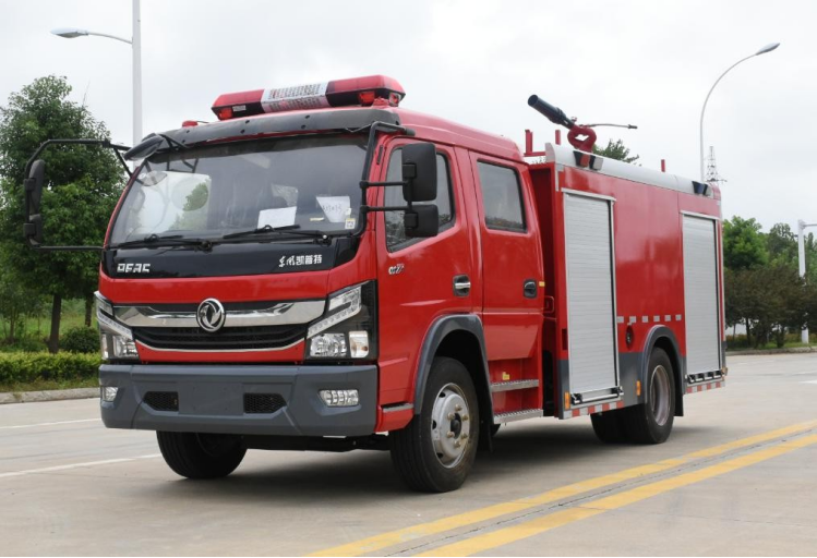 水罐消防車操作注意事項(xiàng)